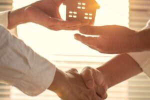 Top 5 FAQs Regarding a “License to Sell”